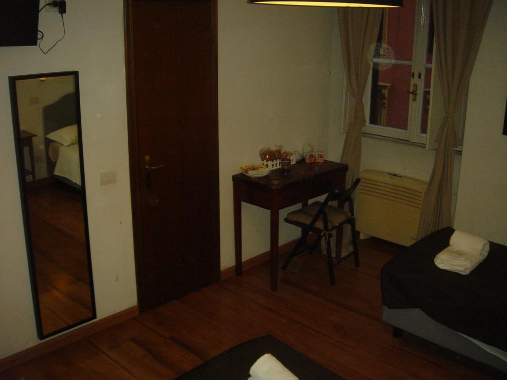 Bed & Breakfast Flavia 84 Rome Room photo